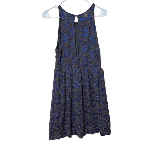 Urban Outfitters KIMCHI BLUE Floral Lace Mini Dress Keyhole 90's Size‎ Large New - Picture 2 of 5